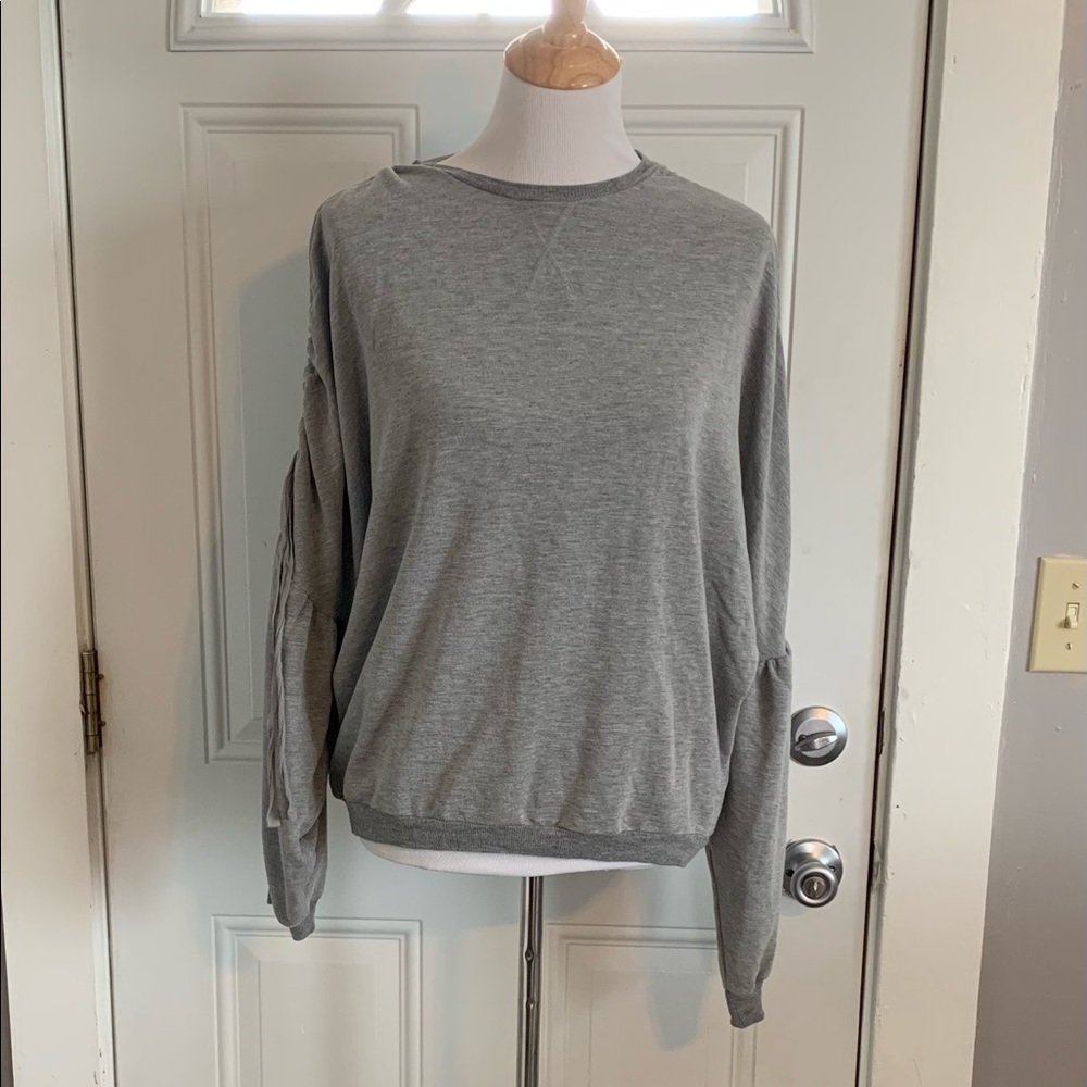 Cupio Statement Sleeve Pullover - image 1